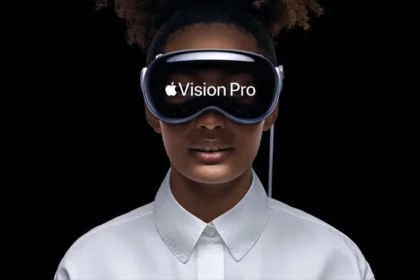 Apple Acknowledges Weight Concerns with Vision Pro, Aims to Develop Lighter Models in the Future